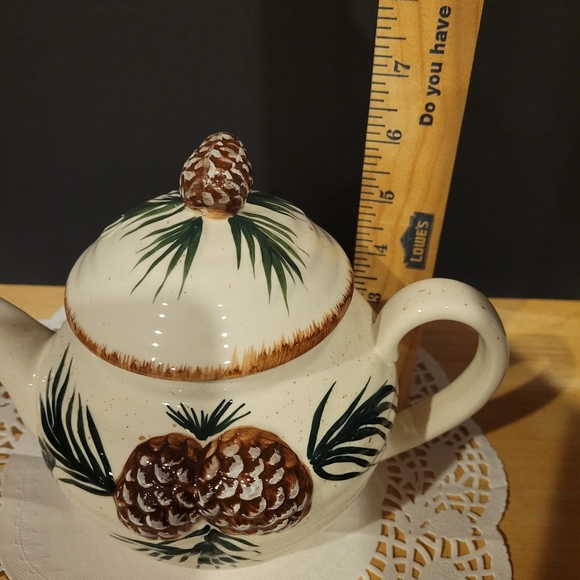 Vintage Ceramic Pine Cone Teapot - Picture 5 of 8